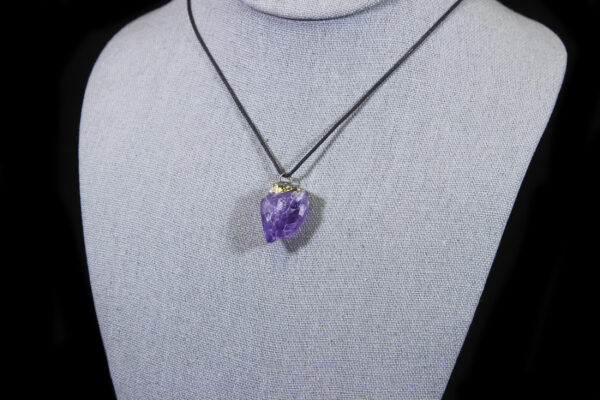 Rough Amethyst Pendant Necklace displated on bust