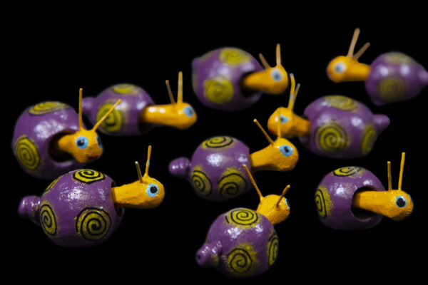 Set of several Looseneck Snail Figurines side