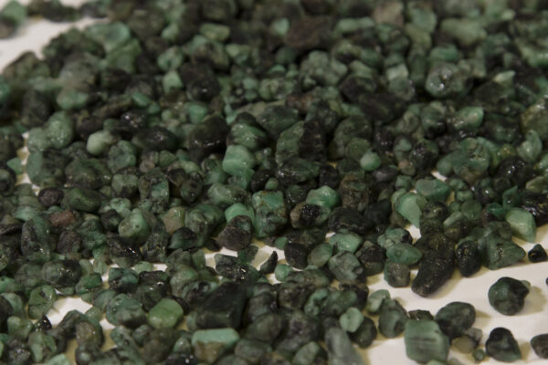 Small Emerald Gravel Mix close view