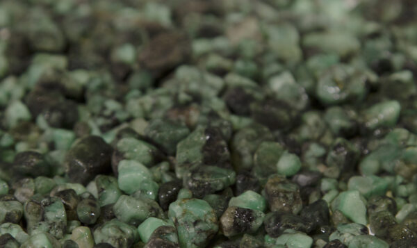Pile of Small Emerald Gravel Mix close view