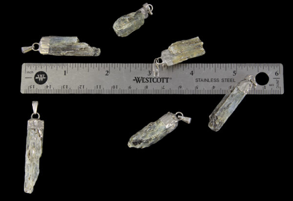 pendants with ruler