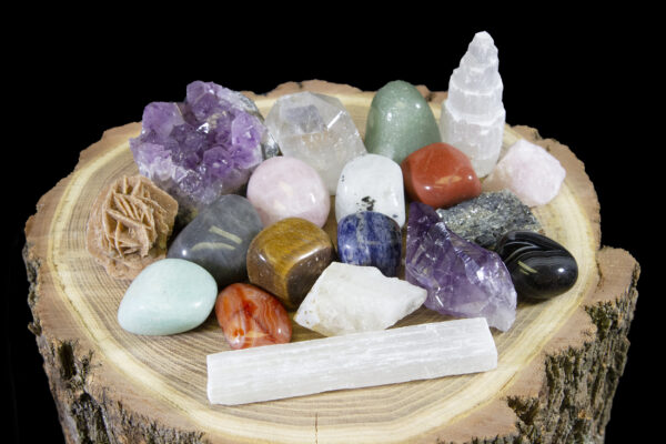 Deluxe Crystal kit assorted stones and crystals