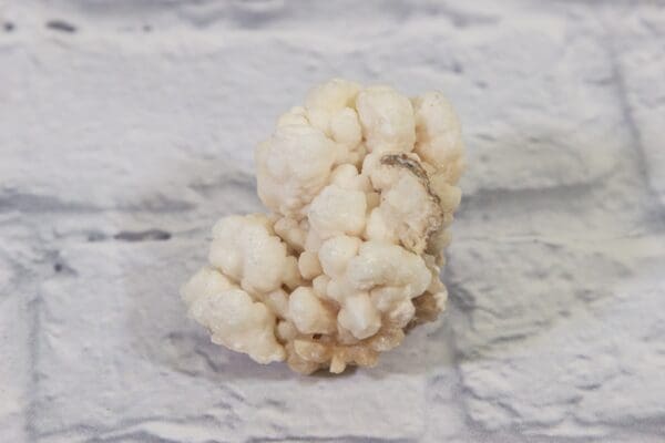 Natural Kokoweef, white Aragonite Formation