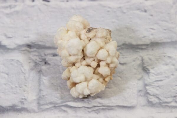 Natural Kokoweef, white Aragonite Formation