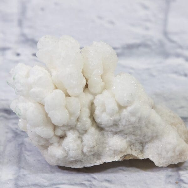 Natural Kokoweef, white Aragonite Formation