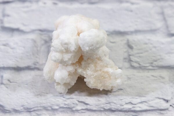 White Aragonite, Calcite Formation